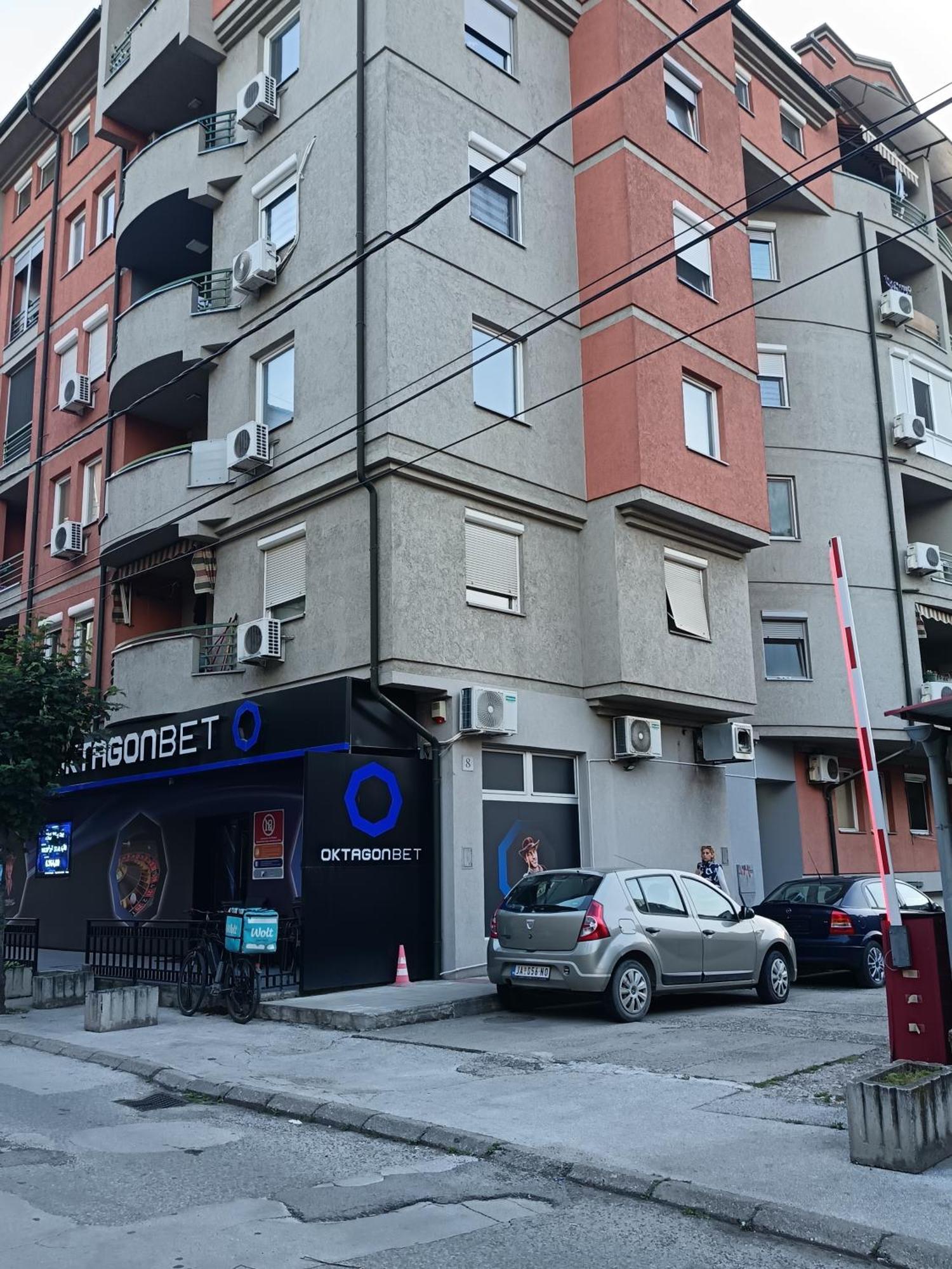 Studio City Day Jagodina Buitenkant foto